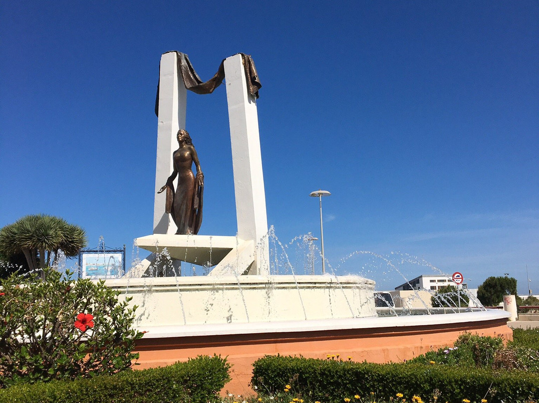 Monumento a Rocio Jurado景点图片