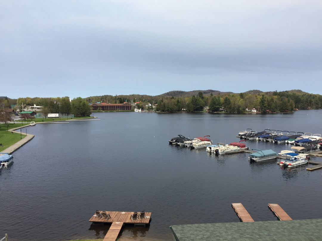 Pine Knoll Lodge and Cabins主图