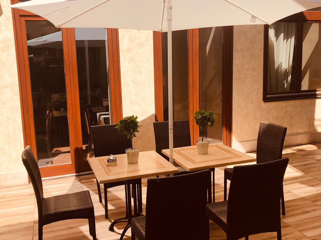 Atrium House Bed and Breakfast主图