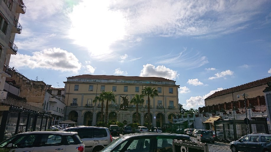 Piazza Municipio景点图片