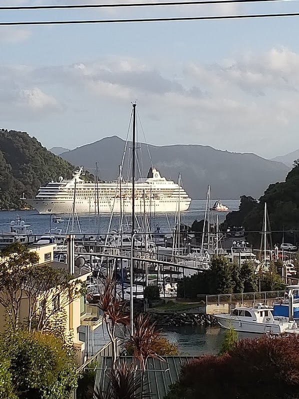 港景汽车旅馆主图