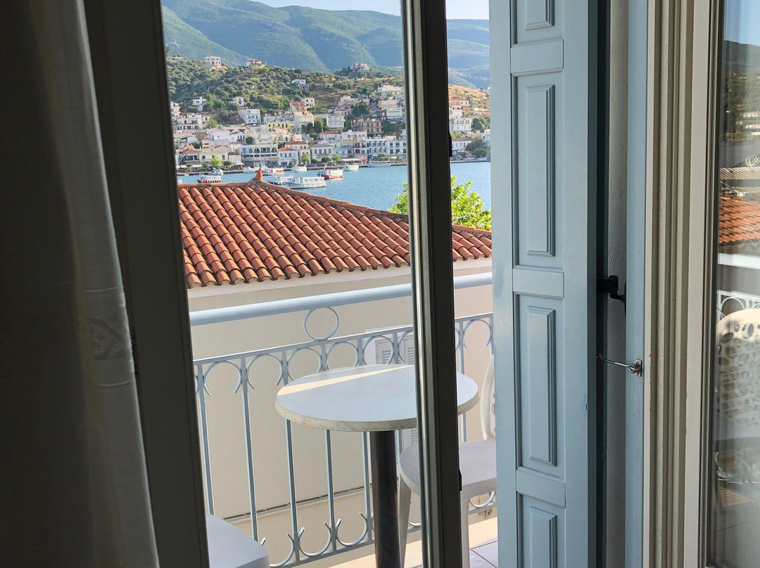 7 Brothers Hotel主图