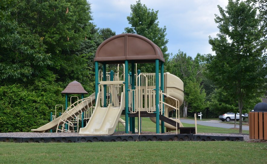 Walter Henderson Park-科尼利厄斯必去景点