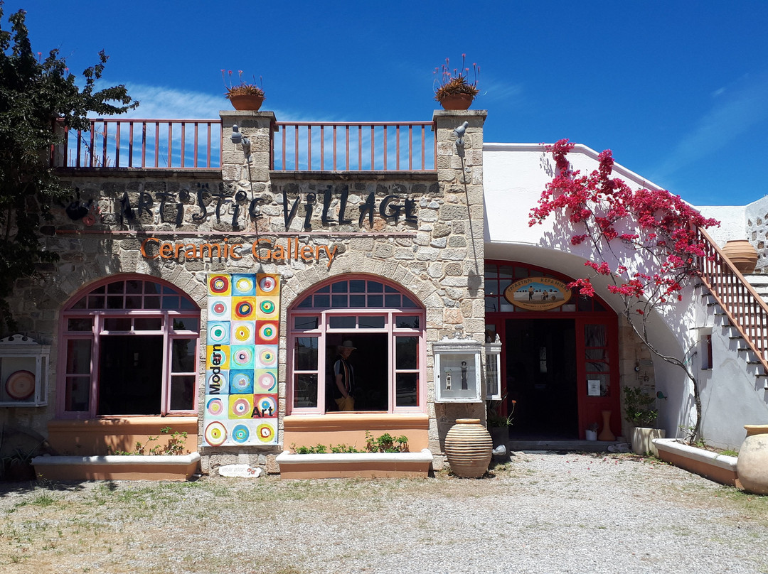Artistic Village Contemporary Art - Art gallery & Museum of Ceramic Art-科林比亚必去景点