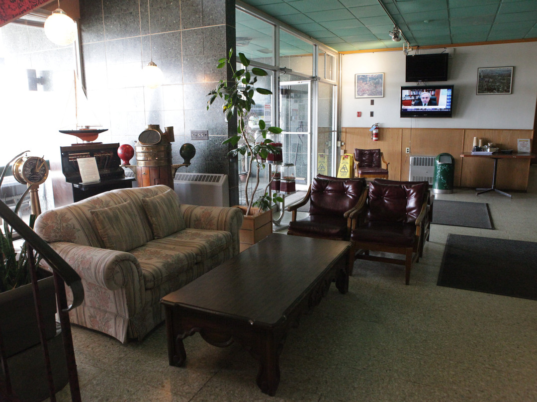 Airways Country Inn主图