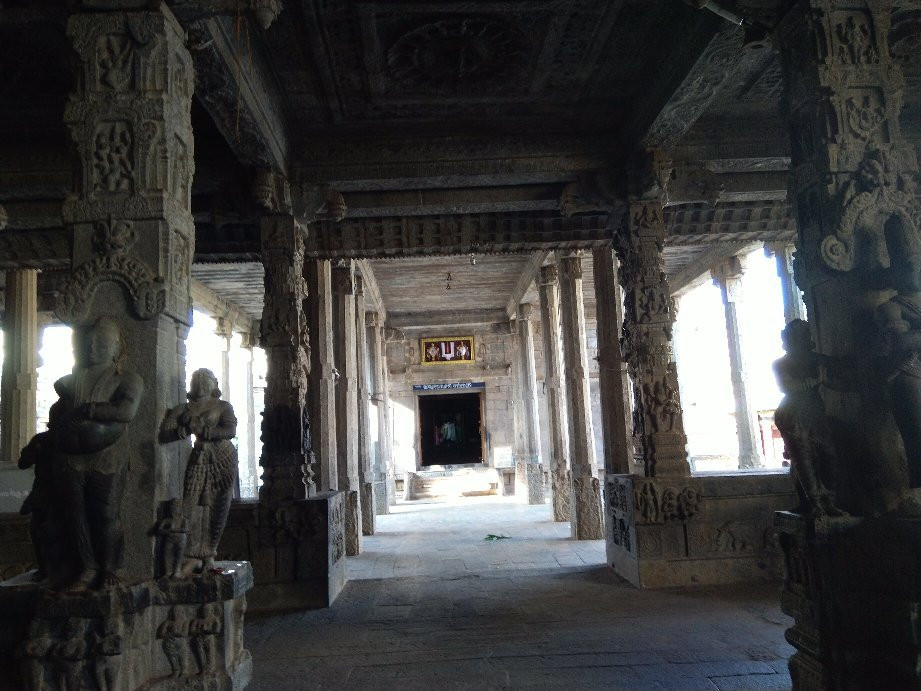 Bhuvaraha Swami Temple景点图片