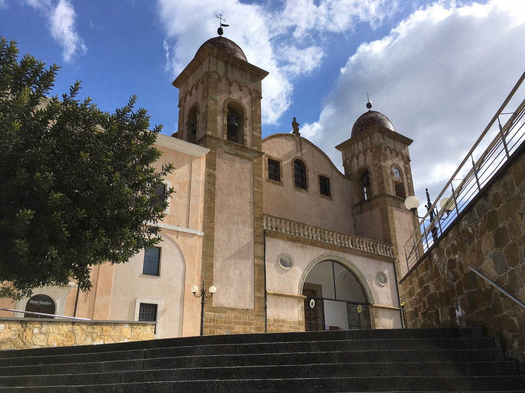 Cattedrale dei Santi Pietro e Paolo-Ales必去景点