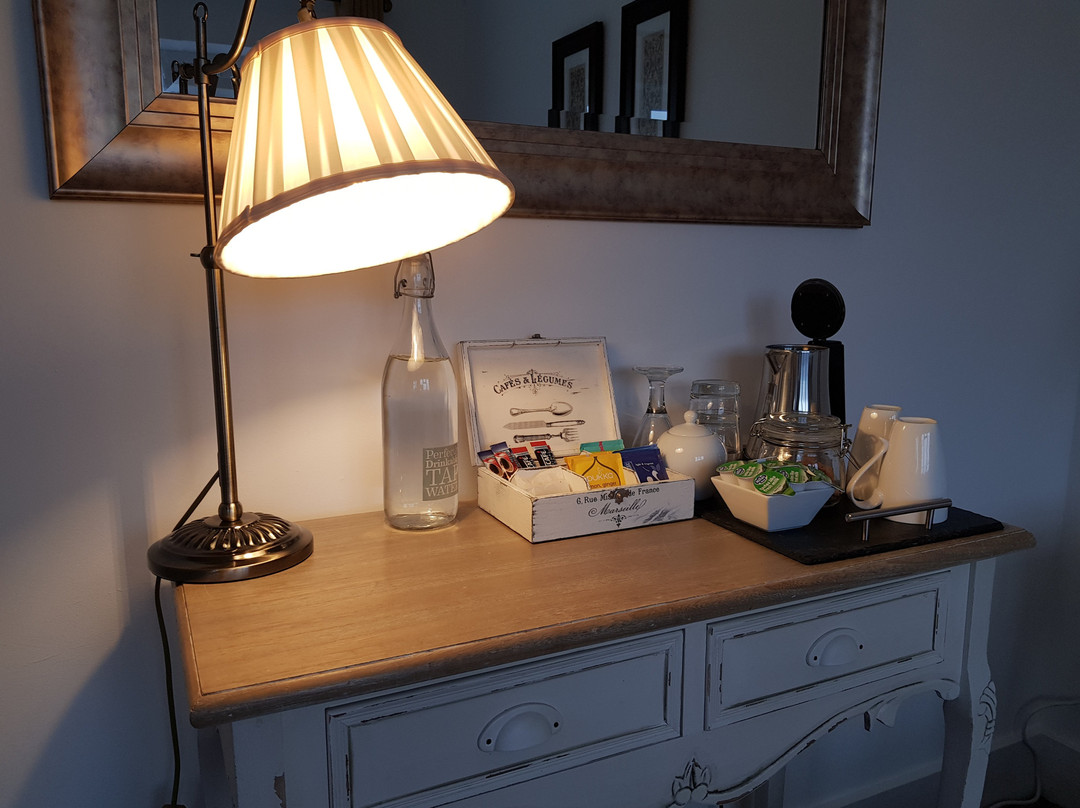 Wisteria Haze Bed & Breakfast主图