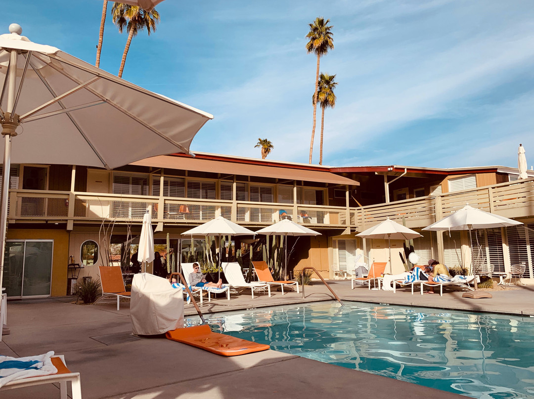 德尔马科斯酒店主图