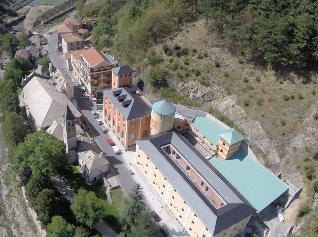 Santuario di Nostra Signora delle Tre Fontane-Montoggio必去景点