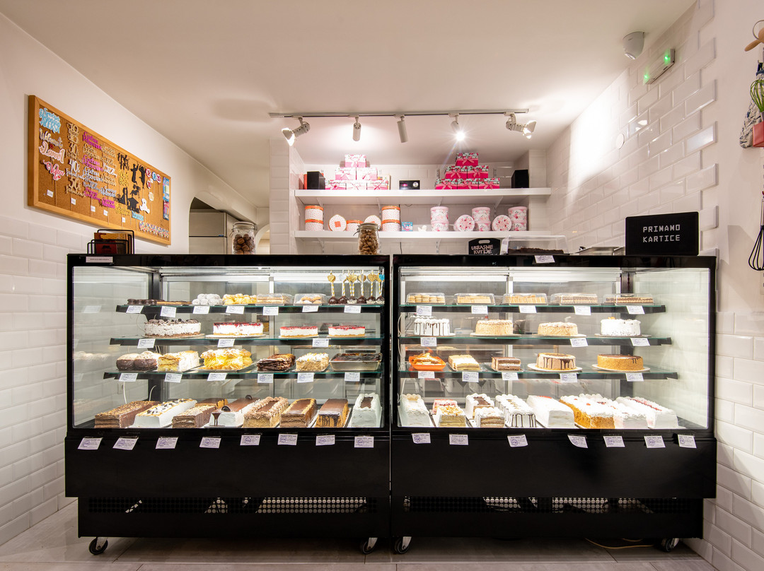 Bjelisi餐馆和美食-Figaro Cake Shop