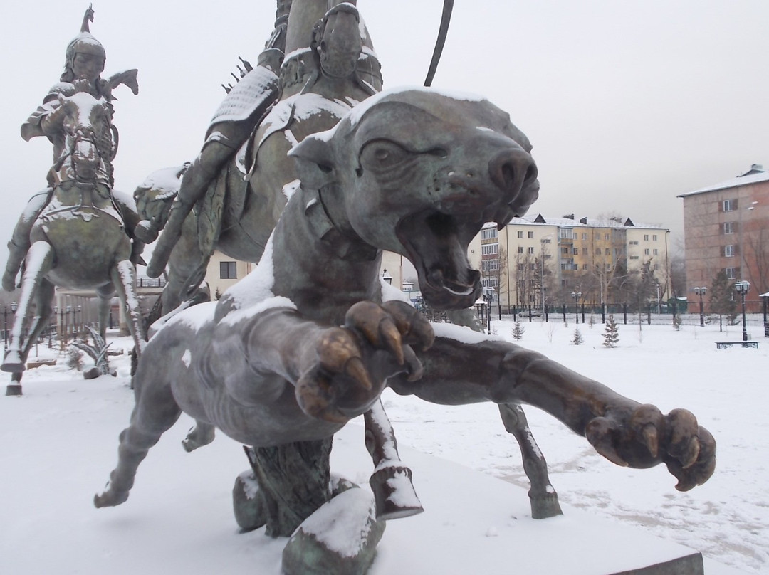 Sculpture the Royal Hunting-Kyzyl必去景点