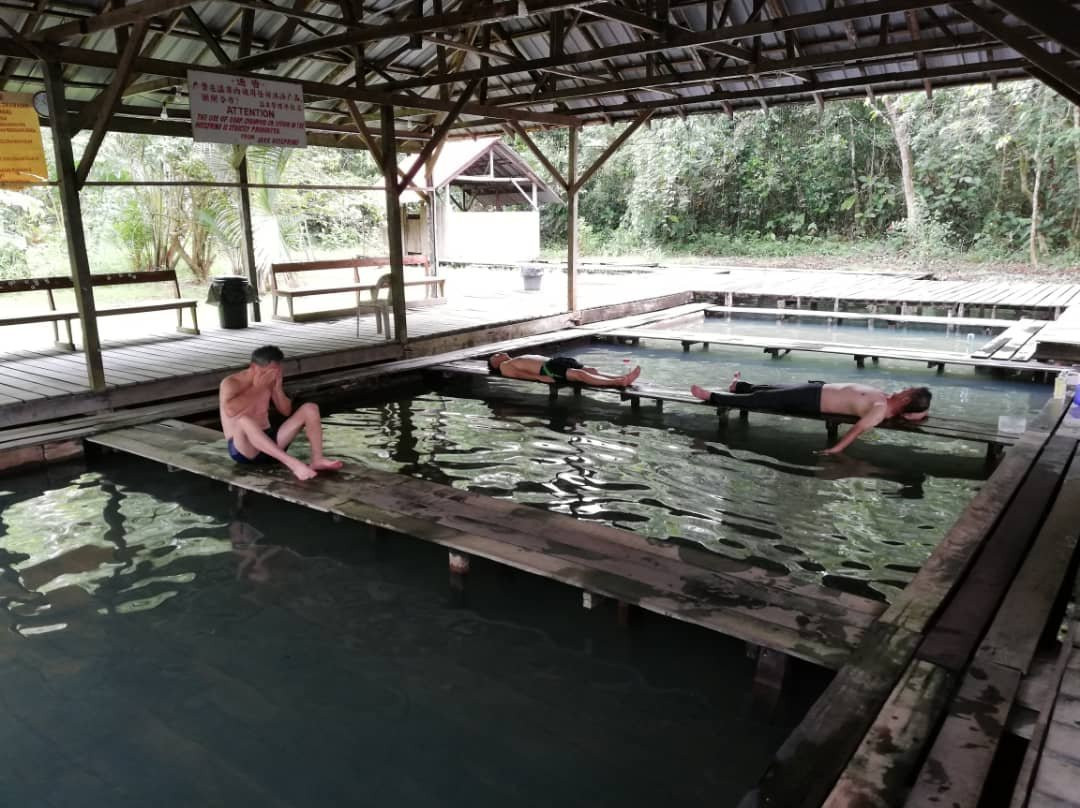 Kampung Panchor Hot Spring-古晋必去景点