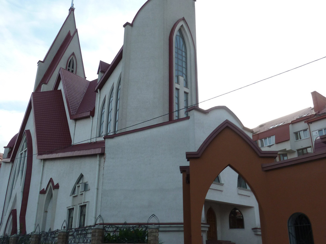 Church of Divine Mercy and Our Lady of Perpetual Help-Ternopil必去景点