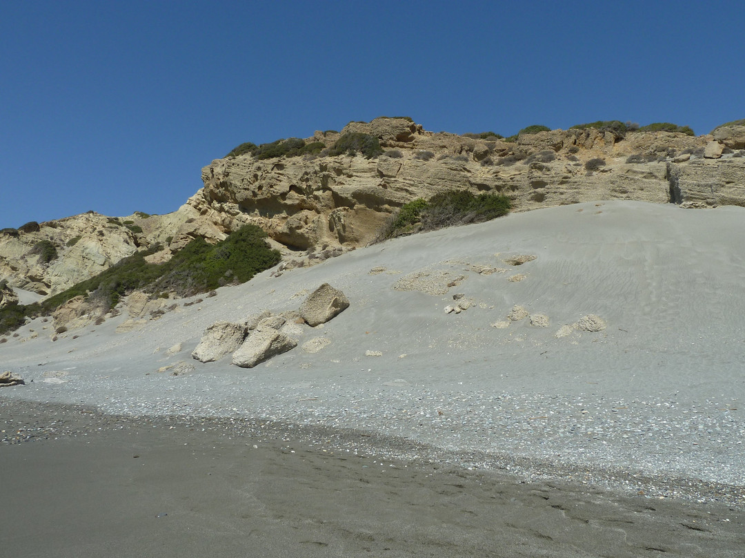 Ligres Beach景点图片