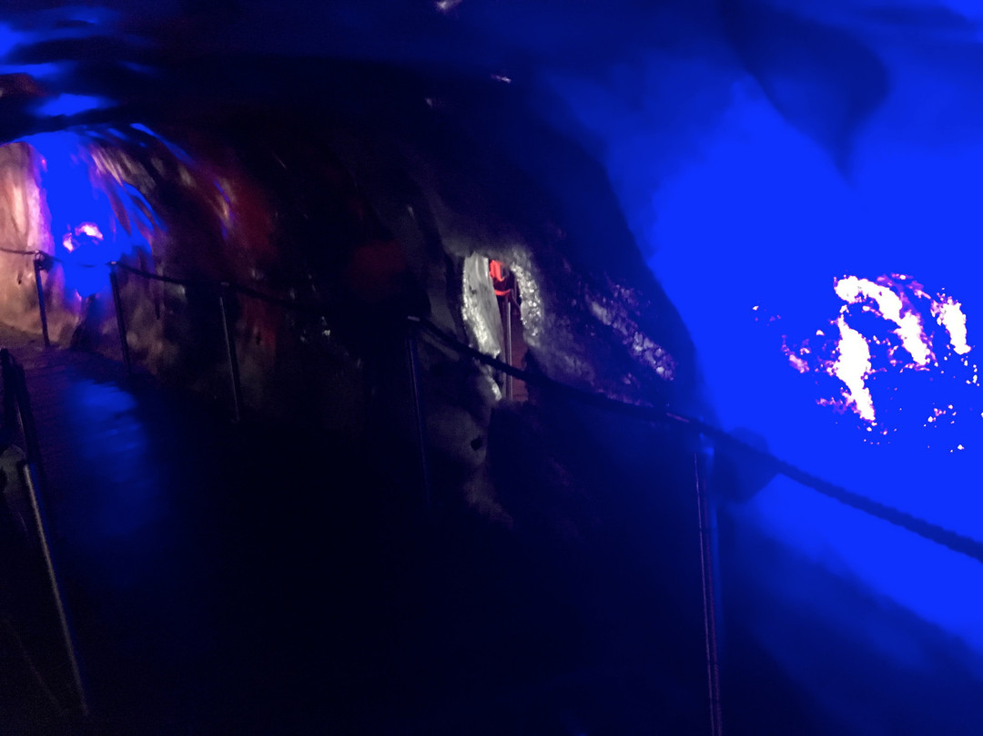 Eishöhle Tirol-纽斯帝史都拜谷必去景点