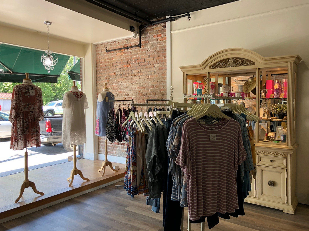 Spruced Boutique-Spruce Pine必去景点