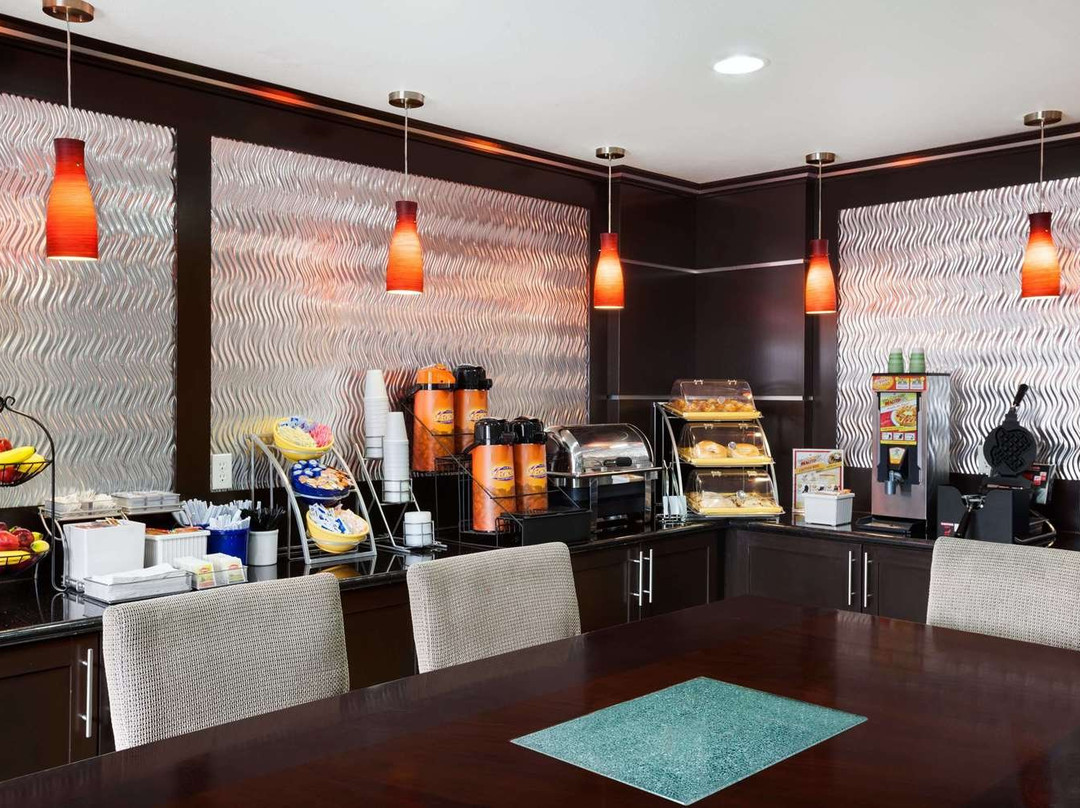 Days Inn & Suites by Wyndham Conroe主图