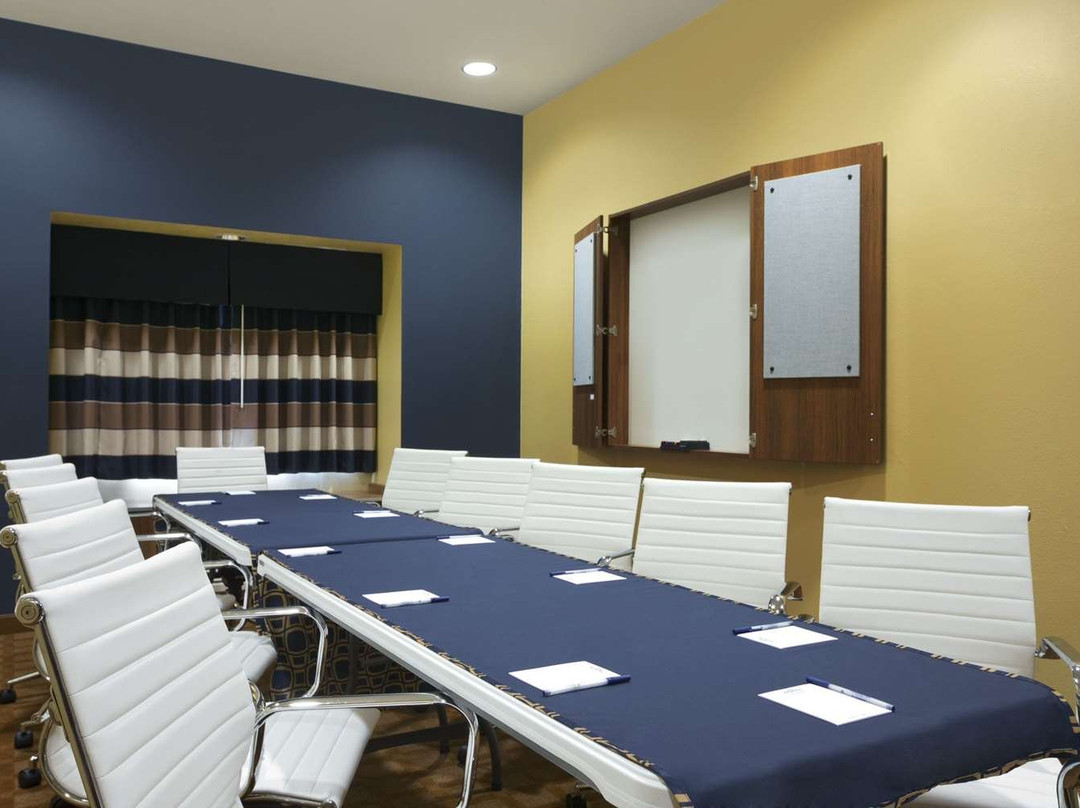 Quality Inn & Suites主图