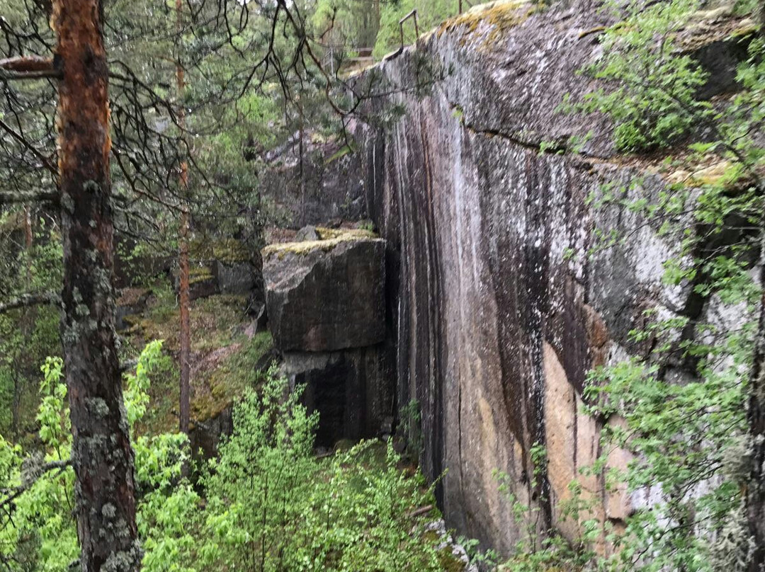 Salpa Line Hiking Trail