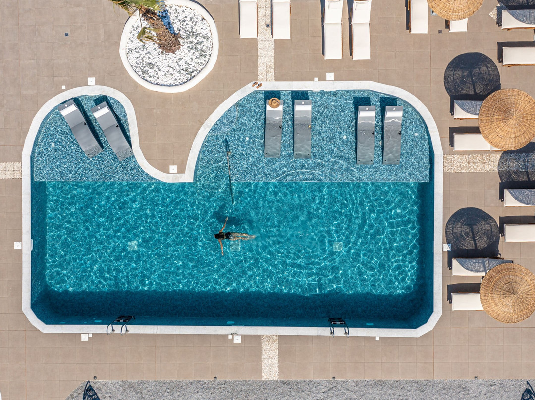 Naxos Finest Hotel & Villas主图