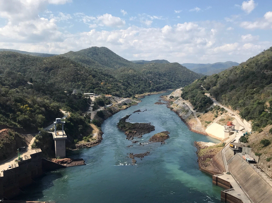 Kariba Dam-希亚丰加必去景点