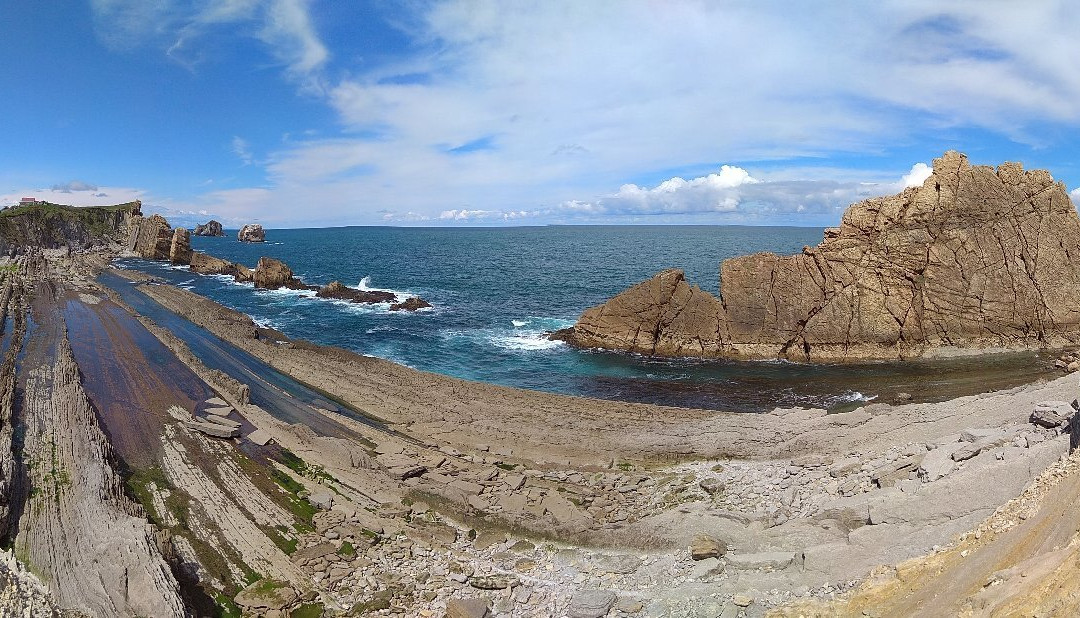 Playa de La Arnía景点图片