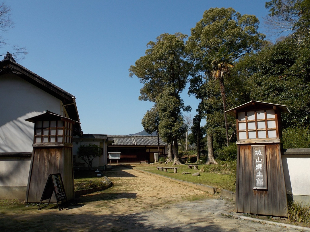 Shiroyama Local Museum