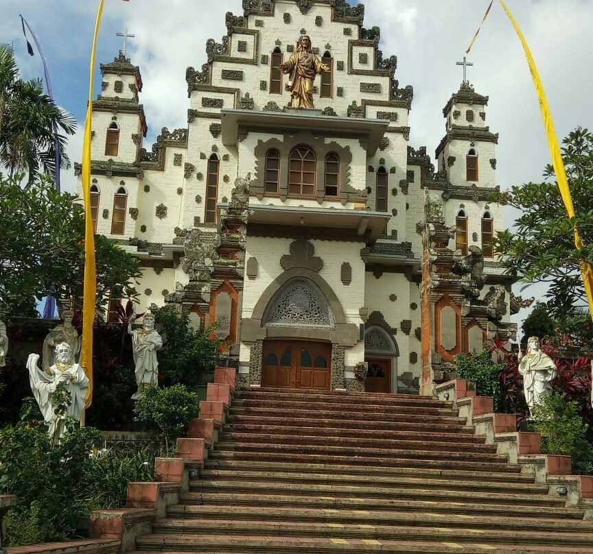 Catholic Church Of Sacred Heart Of Jesus景点图片