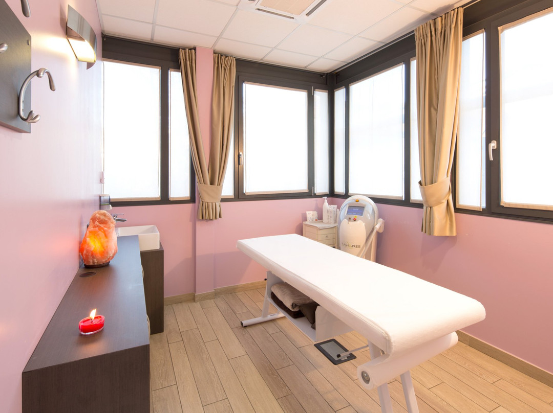 NaturalSkin Estetica Solarium Spa-Porretta Terme必去景点