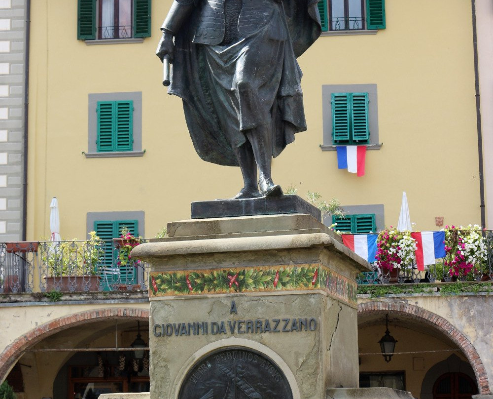 Monumento al Navigatore Giovanni da Verrazzano-格雷韦伊恩基亚恩蒂必去景点