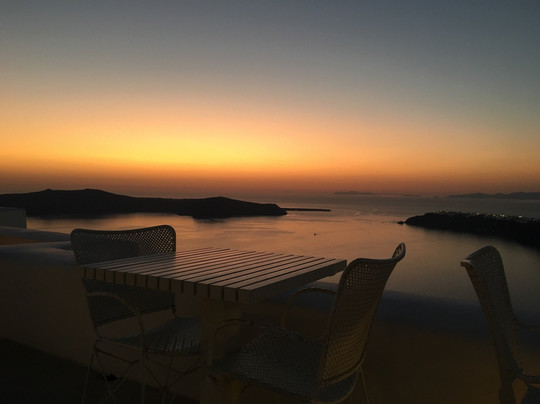 the White, Santorini-费拉必去景点