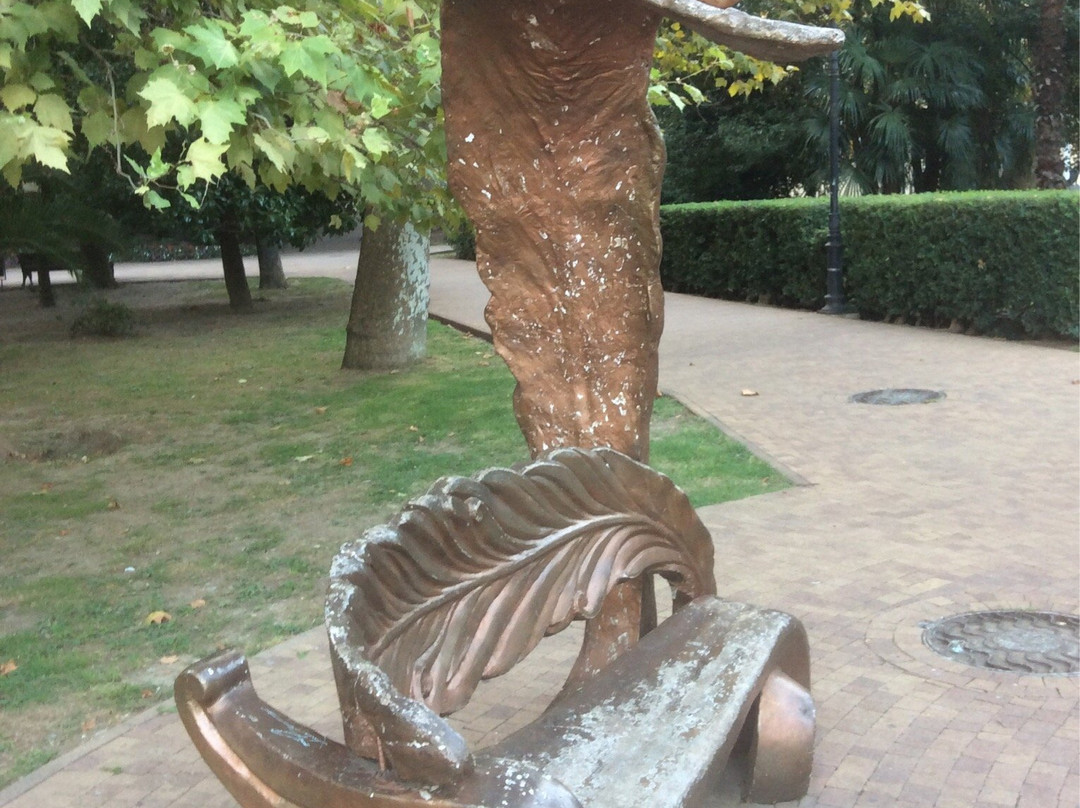 Sculpture Bench-Snail-索契必去景点