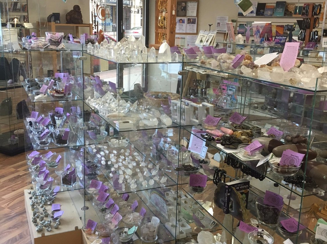 Higher Self Bookstore-特拉弗斯城必去景点