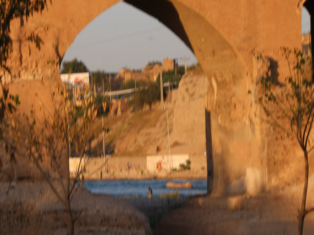 Old Bridge of Dezful景点图片