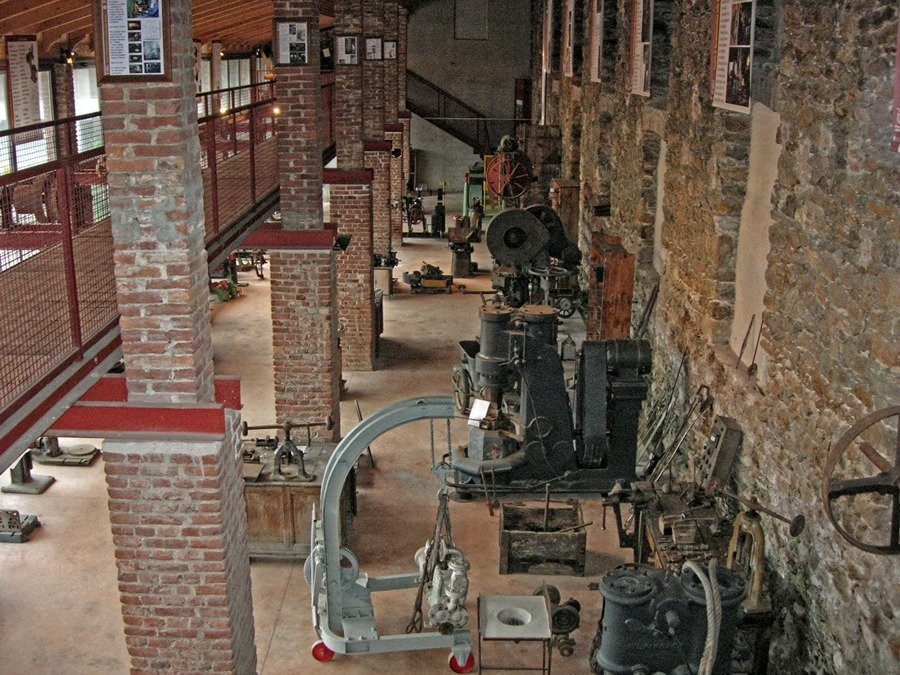 Sala Biellese旅游景点-Ferro ex Officine Rubino di Netro