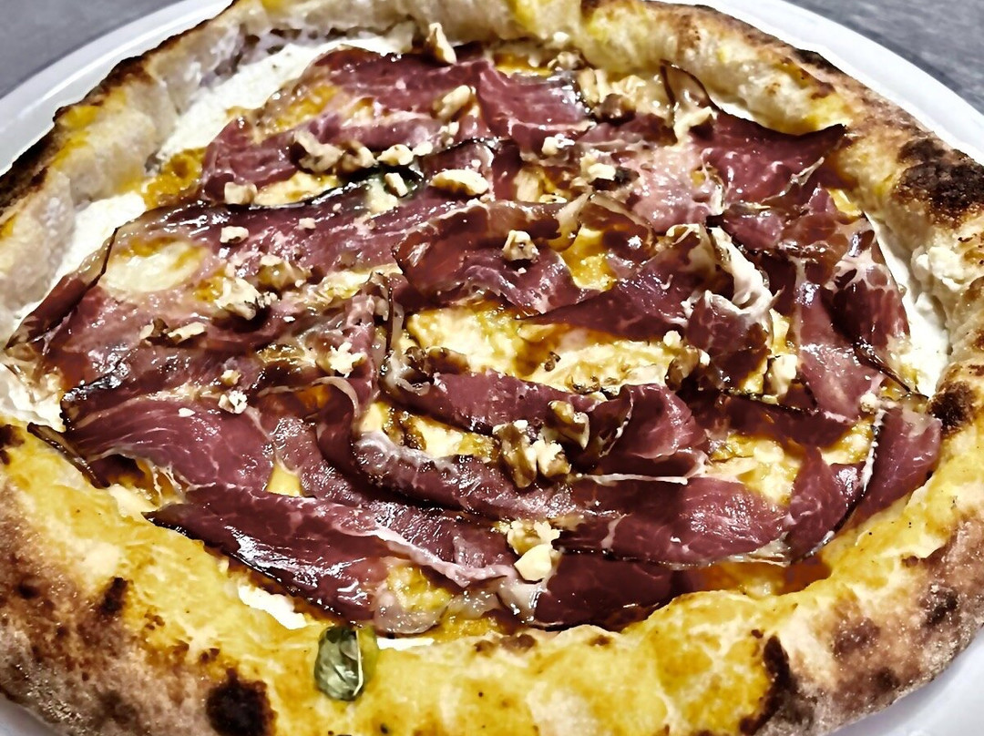 Maze Restaurant & Pizza