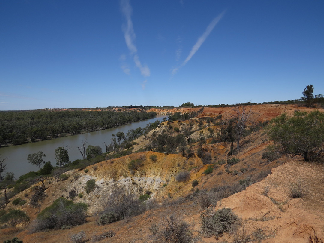 Headings Cliff-Paringa必去景点