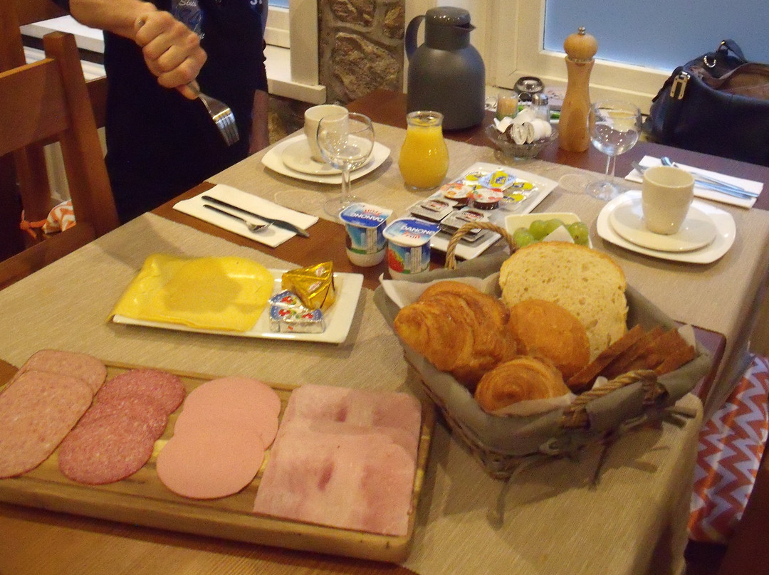 Le Chalet Des Grottes主图