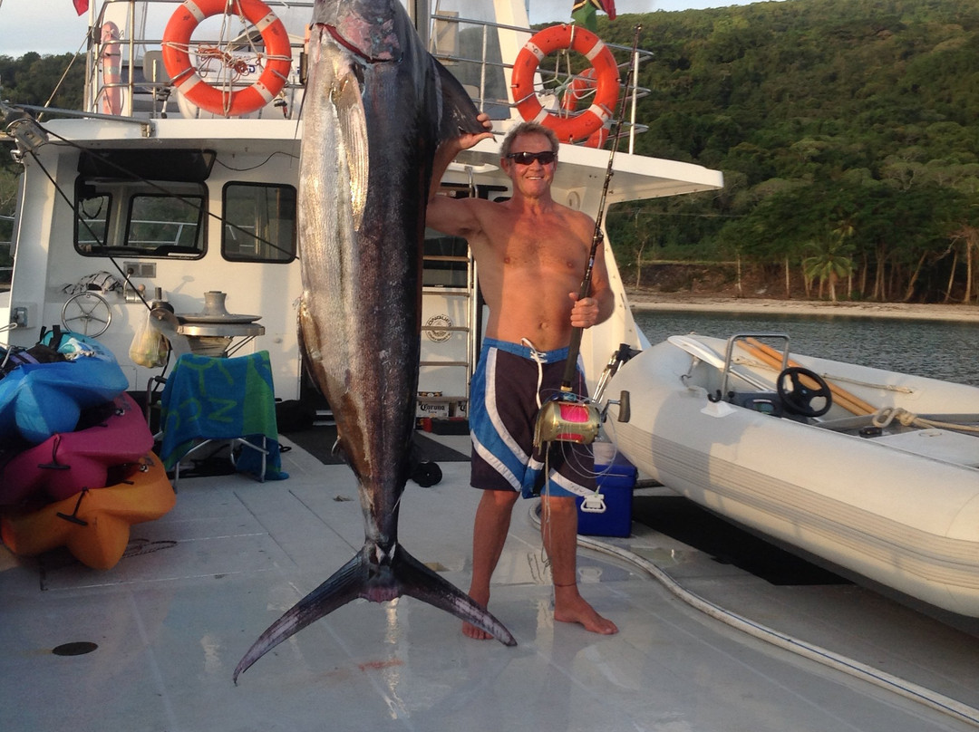Island Fishing Charters Co.-维拉港必去景点