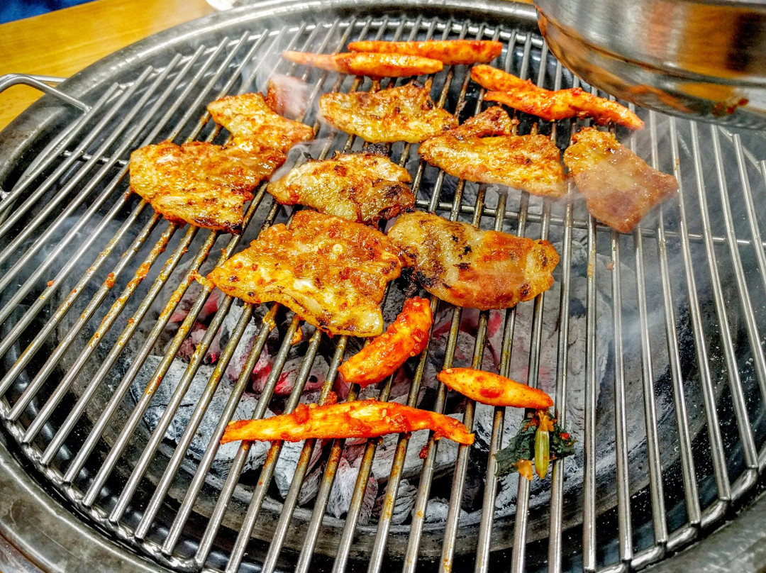 洪川郡餐馆和美食-Hongcheon Won Jo Brazier Grill
