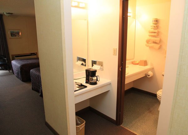 Home Towne Inn主图