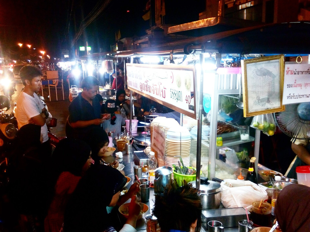 Wachira Night Food Market-宋卡必去景点