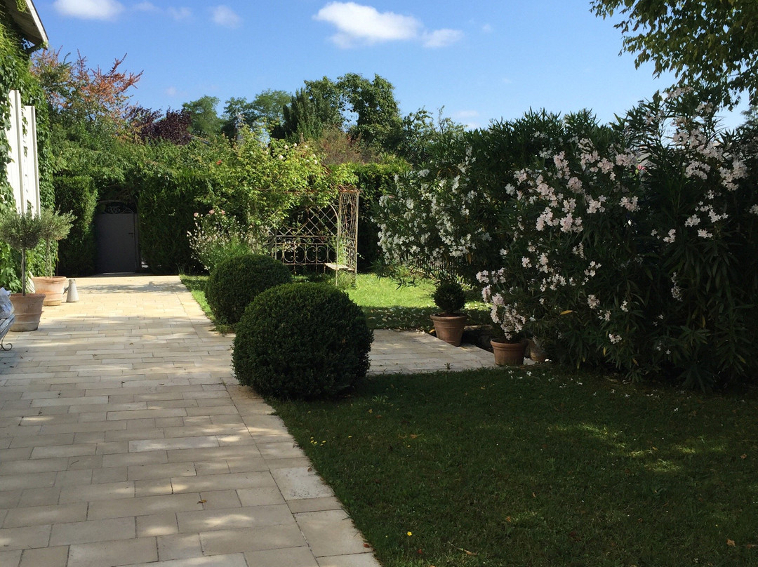 博塞茹尔城堡住宿加早餐旅馆主图