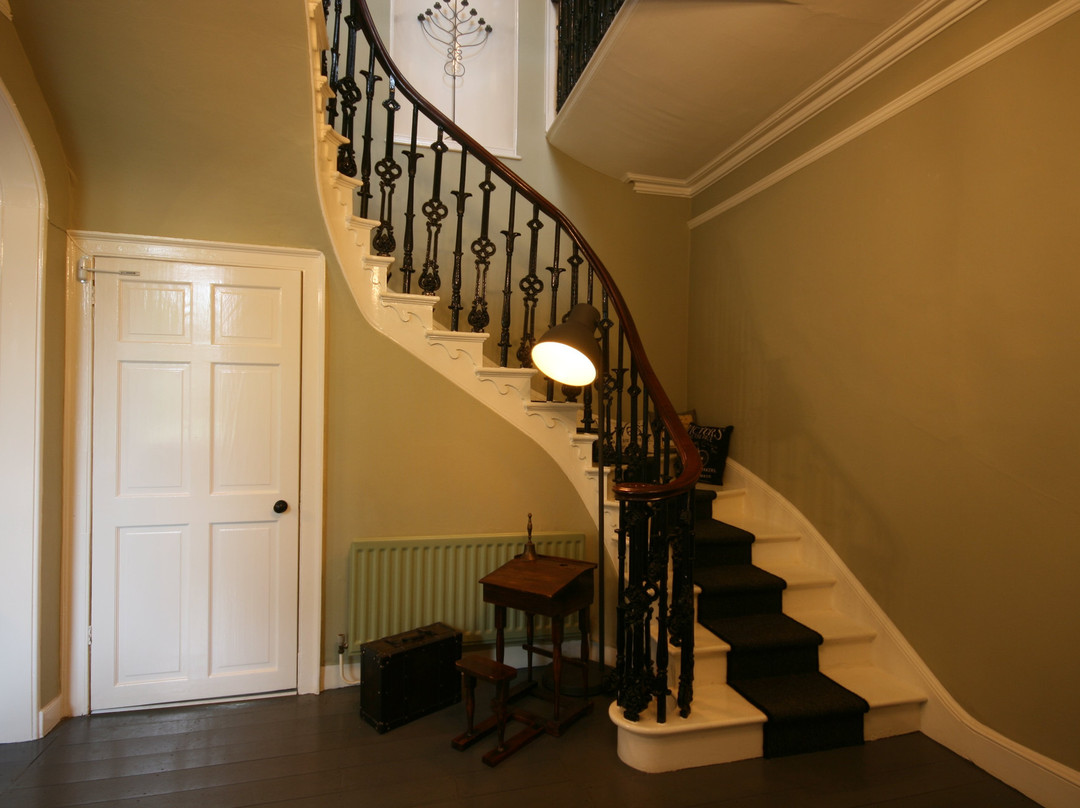 Broomhouse Farmhouse主图