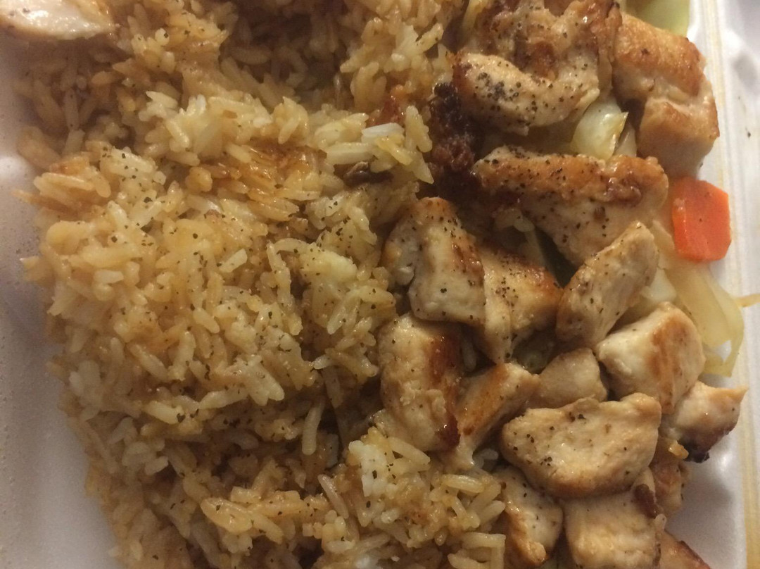 Forsyth餐馆和美食-Lucky Cafe'