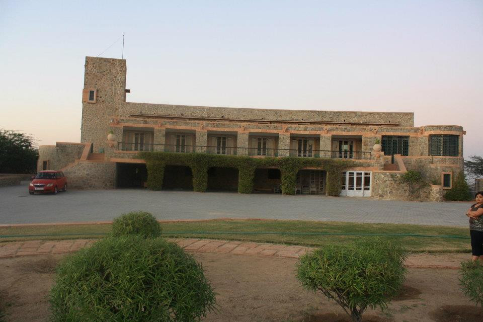 Sardar Samand Palace主图