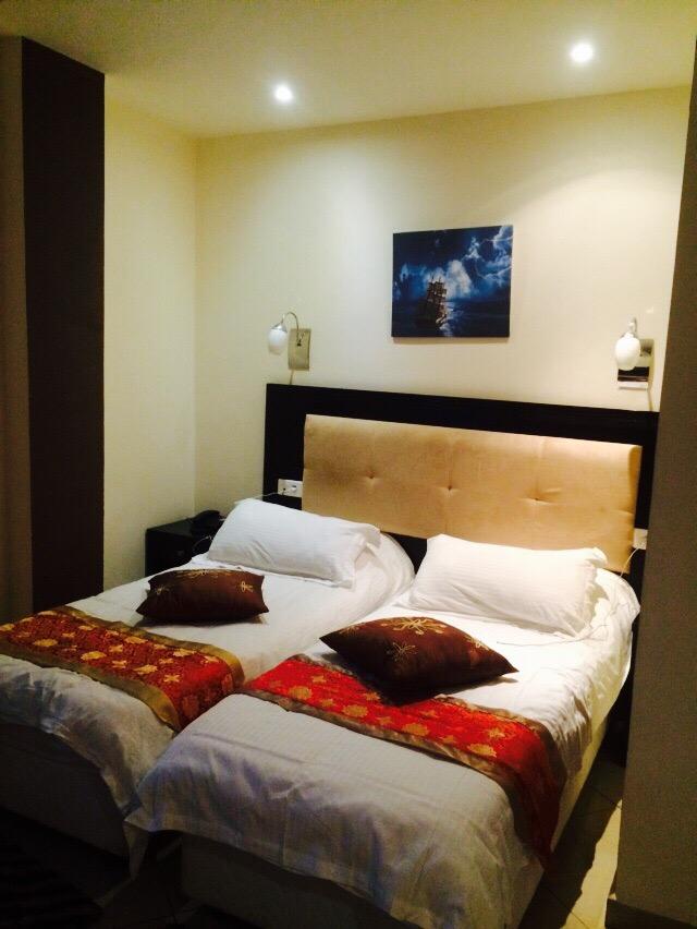 Hotel 2 Horloges-浴室