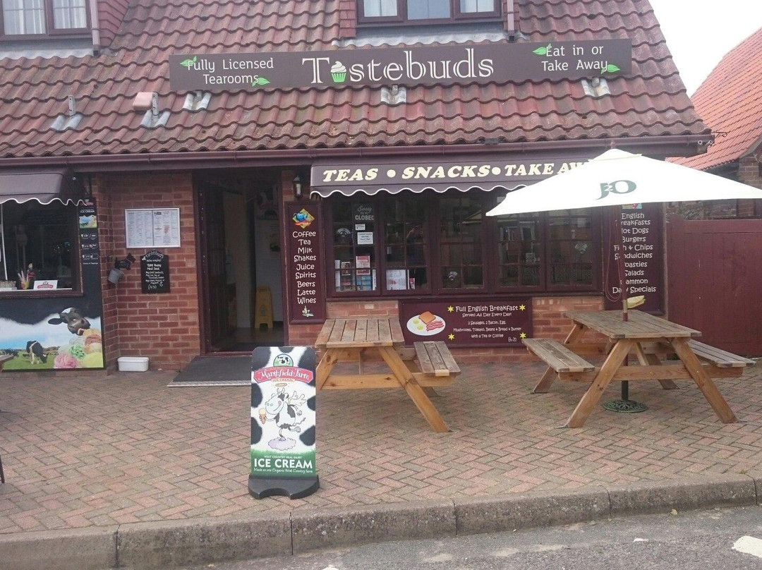 Ormesby St. Margaret餐馆和美食-Tastebuds Tearooms