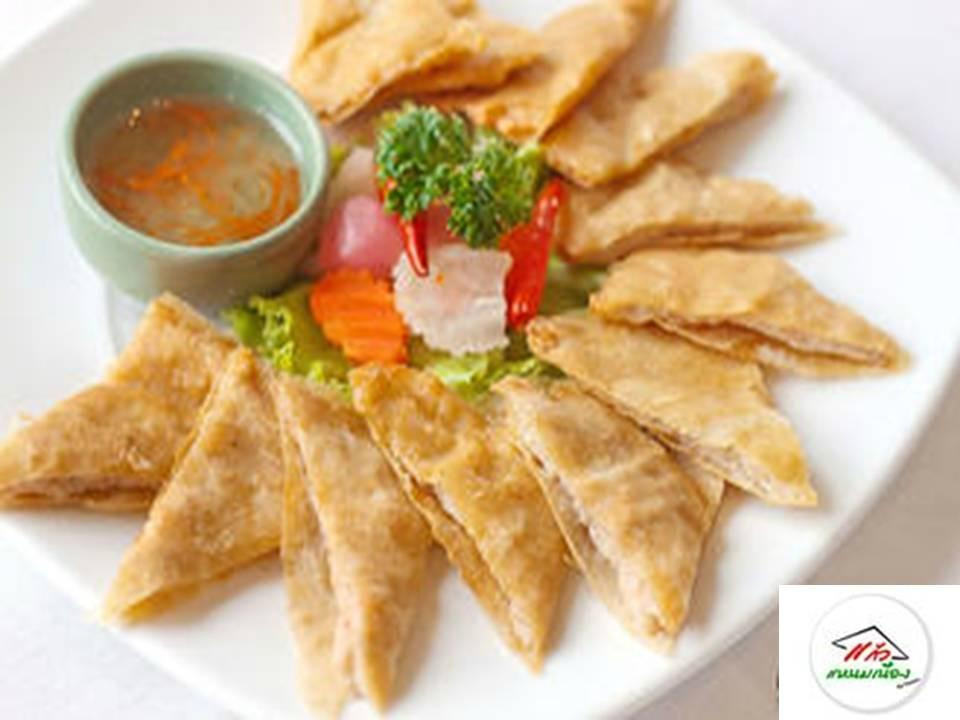 แก้วแหนมเนือง